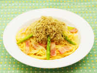 とろろ昆布と春野菜のパスタ