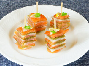 とろろ昆布でサーモンオードブル