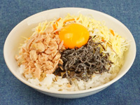 ツナ缶でユッケ丼