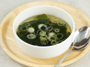 わかめとねぎの中華スープ